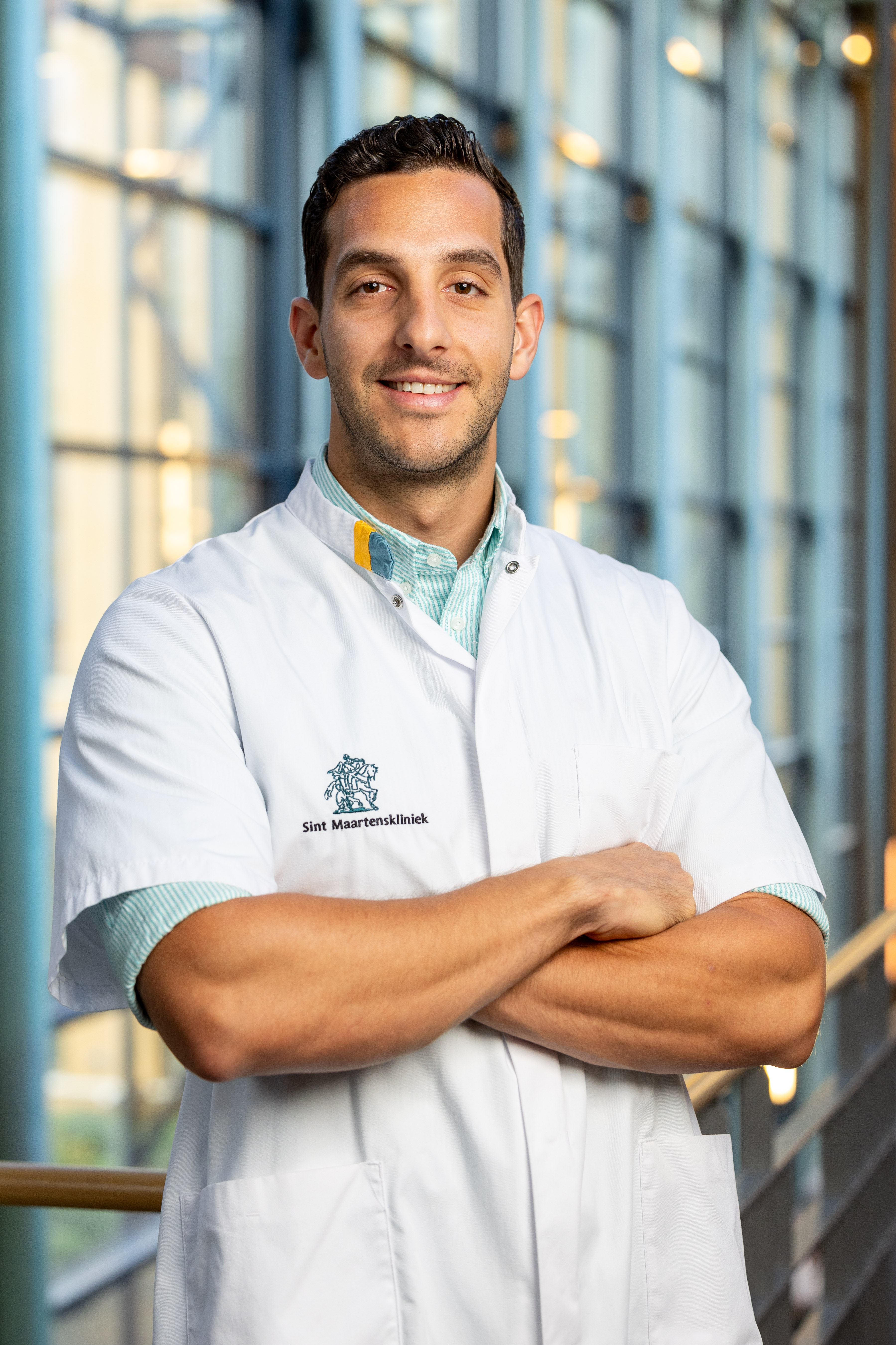 RGF241007 1075 Robinatallah