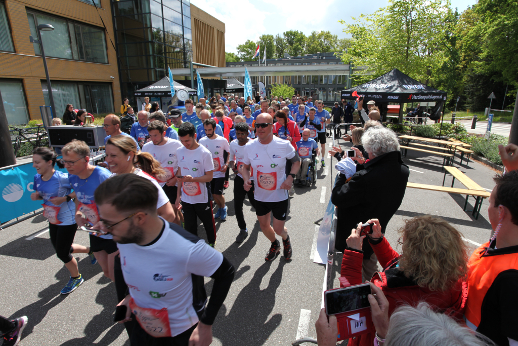 De start van de Wings for Life World Run editie 2019, bij de Sint Maartenskliniek